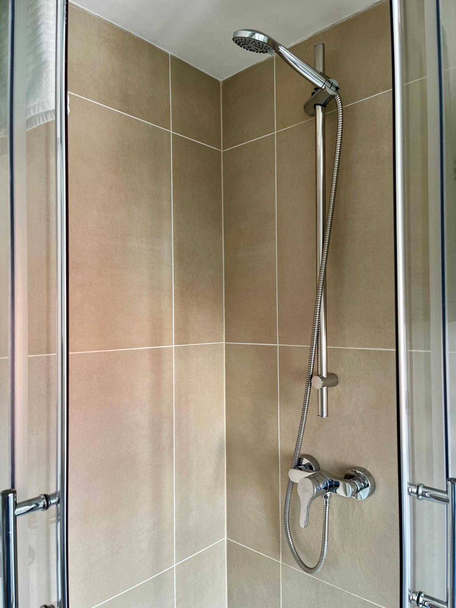 Flores City Center Studio - Easy Self-Check-In Грац Екстериор снимка